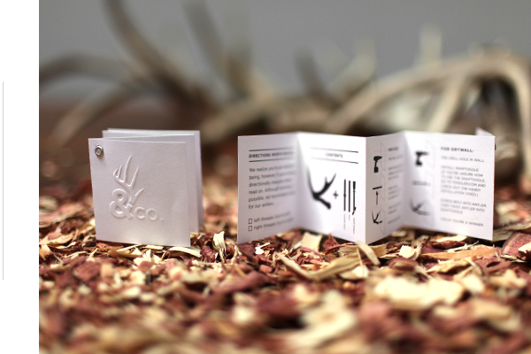 <br /><br /><em>the antler&co. brand   </em>::<em>   hooks made from antlers, what a novel idea</em>