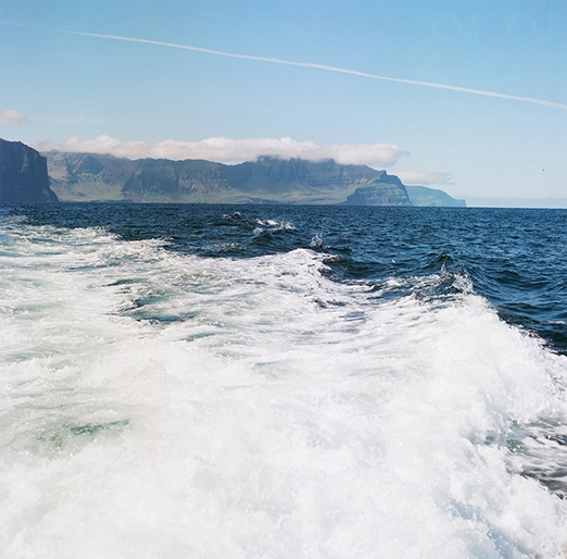 
			<br /><em>Vestmanna bird cliffs
			<br /><br /><br /><br />| Stremoy Island
			<br /></em>