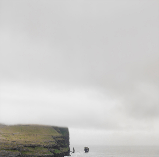 
			<br /><em>View from behind Risn + Kellingin, Eiði
			<br /><br /><br /><br />| Eysturoy Island
			<br /></em>