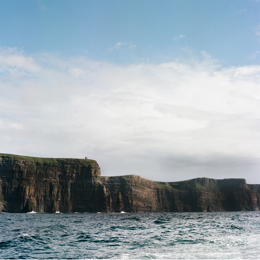 
			<br /><em>cliffs of moher
			<br /><br /><br /><br />
            <br />(county clare / SW)</em>