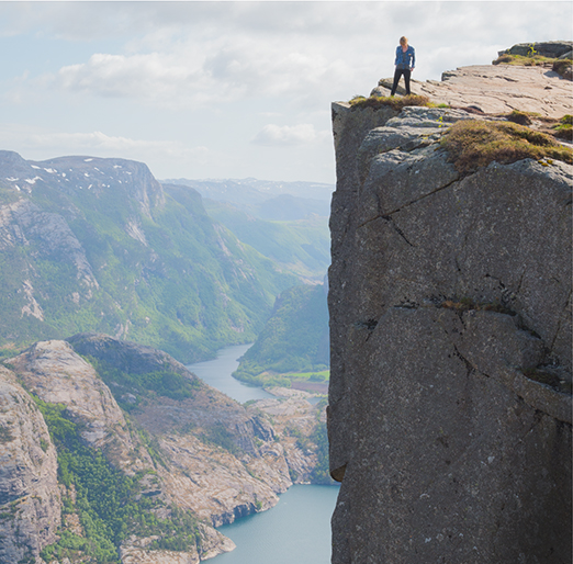 
            <br /><em>
            <br />
			<br />
            <br />
            <br />preikestolen / SW</em>