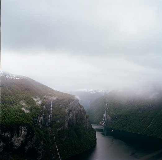 
			<br /><em>the most beautiful place on earth.
            <br />
			<br />
            <br />
            <br />geirangerfjorden / W</em>